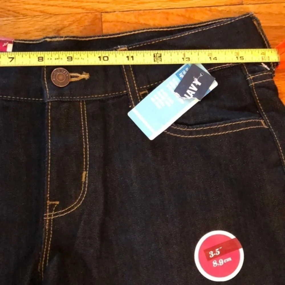 NWT Old Navy “The Flirt” Dark Wash Shorts Size 4 - Picture 5 of 5